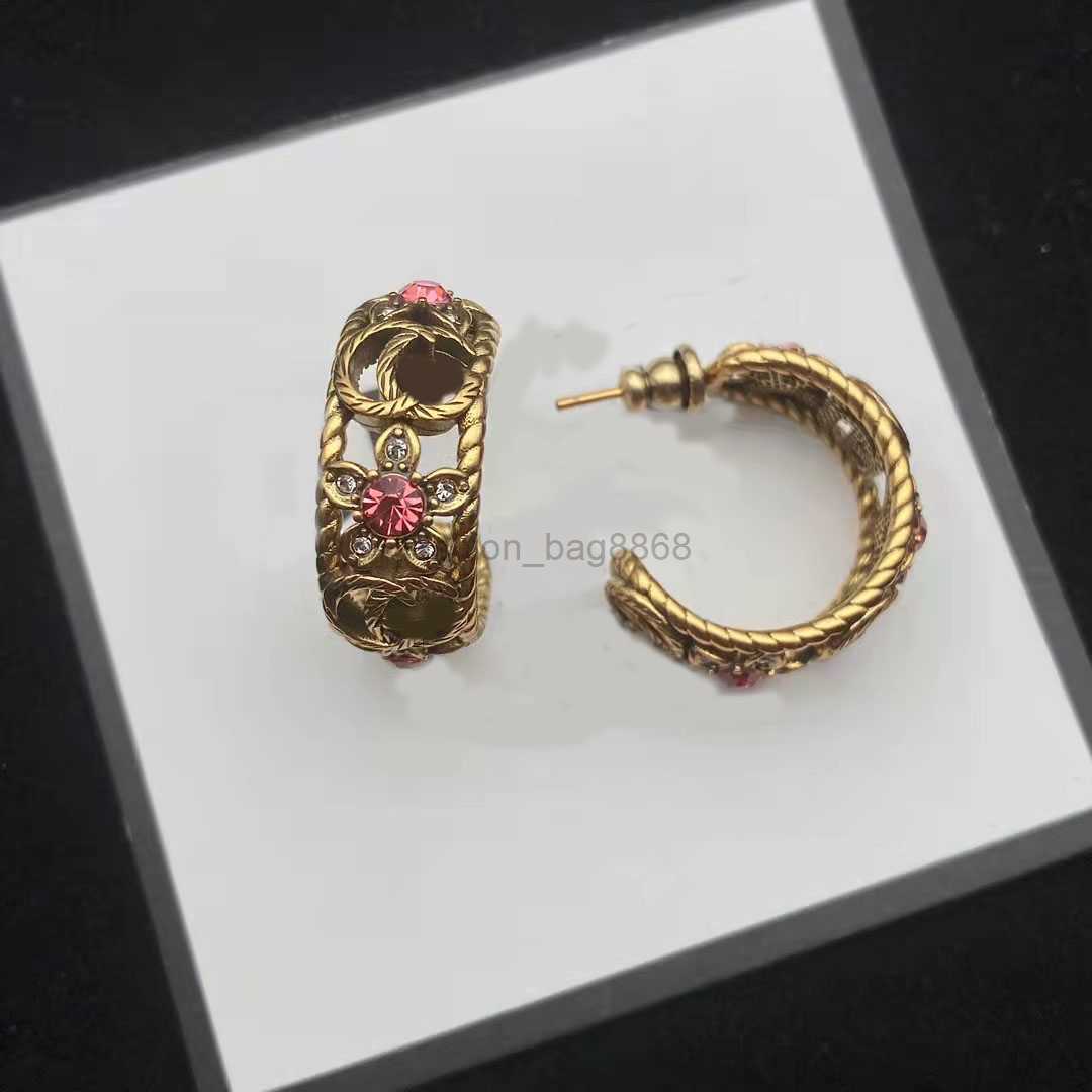 Fashion Vintage Necklace Ladies Flower Letter Heavy Decoration Color Diamond Bracelet Exaggerated Pendant Earrings 925 Silver Needle High Quality Jewe