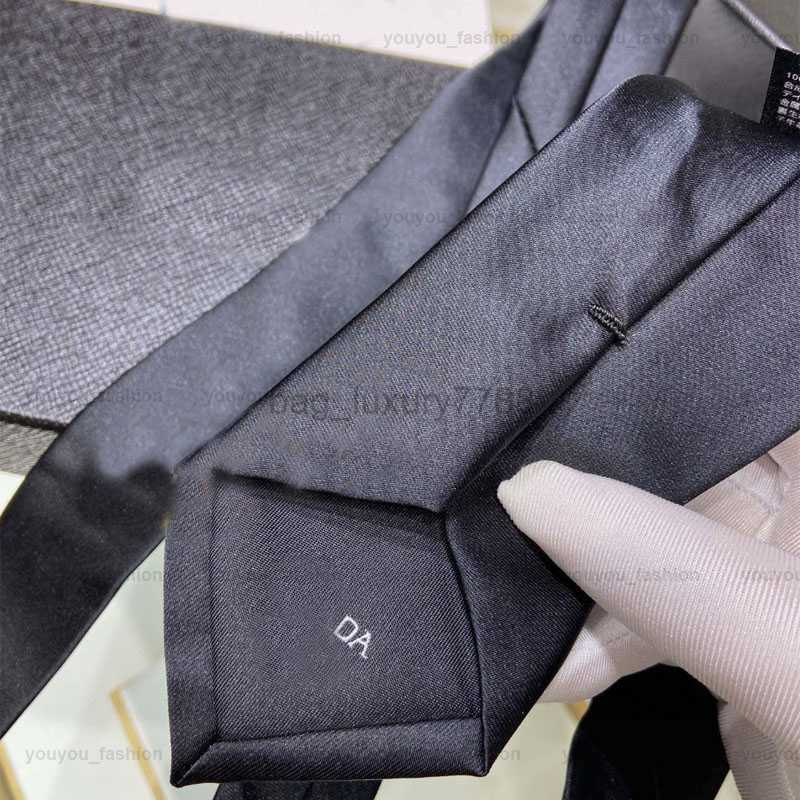 Mens Ties for Weddings Woven Silk Necktie for Men Classic Business Neckties Elegant Formal Necktie Set for Daily and Special Occasions L250926YTEJ