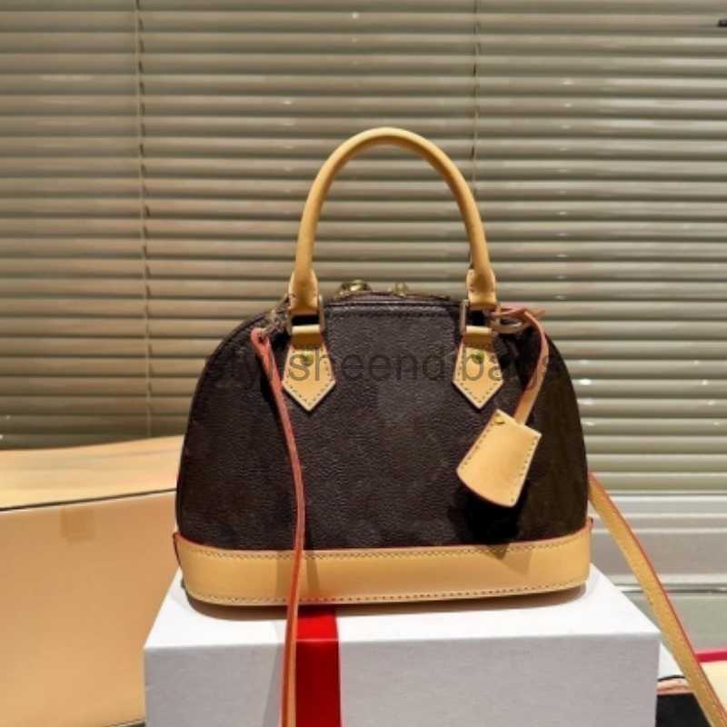 Shoulder designer crossbody bb bag handbag Top Quality Chain Messenger Bag Leather Shell Wallet Purse Ladies Cosmetic Bags Tote women fashion M53152, 15
Shoulder designer crossbody bb bag handbag Top Quality Chain Messenger Bag Leather Shell Wallet Purse Ladies Cosmetic Bags Tote women fashion M53152, 15