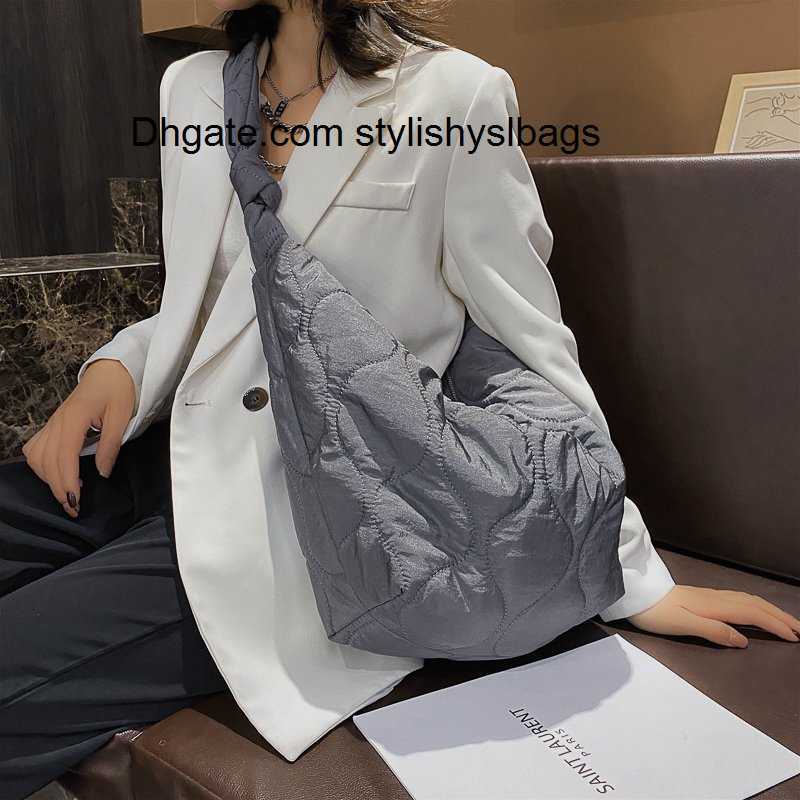 Evening Bags 2023 New Winter Women Shoulder Bags Down Feather Padded Big Crossbody Hobo Bag Cotton Leather Female Large Capacity Shopper Tote, Pu white
Evening Bags 2023 New Winter Women Shoulder Bags Down Feather Padded Big Crossbody Hobo Bag Cotton Leather Female Large Capacity Shopper Tote, Pu white
