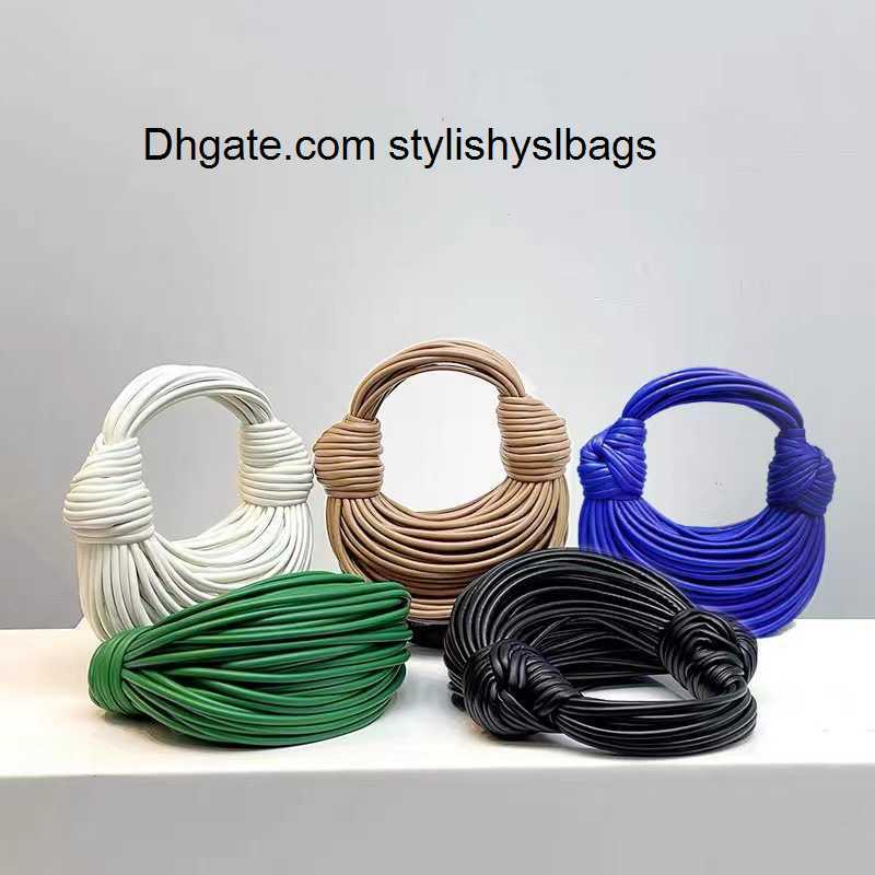 Evening Bags 2023 Trend New Line Bundle Clutch Bag For Female High Quality Women's Handbag and Purse Designer Shoulder Bag Senior Hobos, White
Evening Bags 2023 Trend New Line Bundle Clutch Bag For Female High Quality Women's Handbag and Purse Designer Shoulder Bag Senior Hobos, White