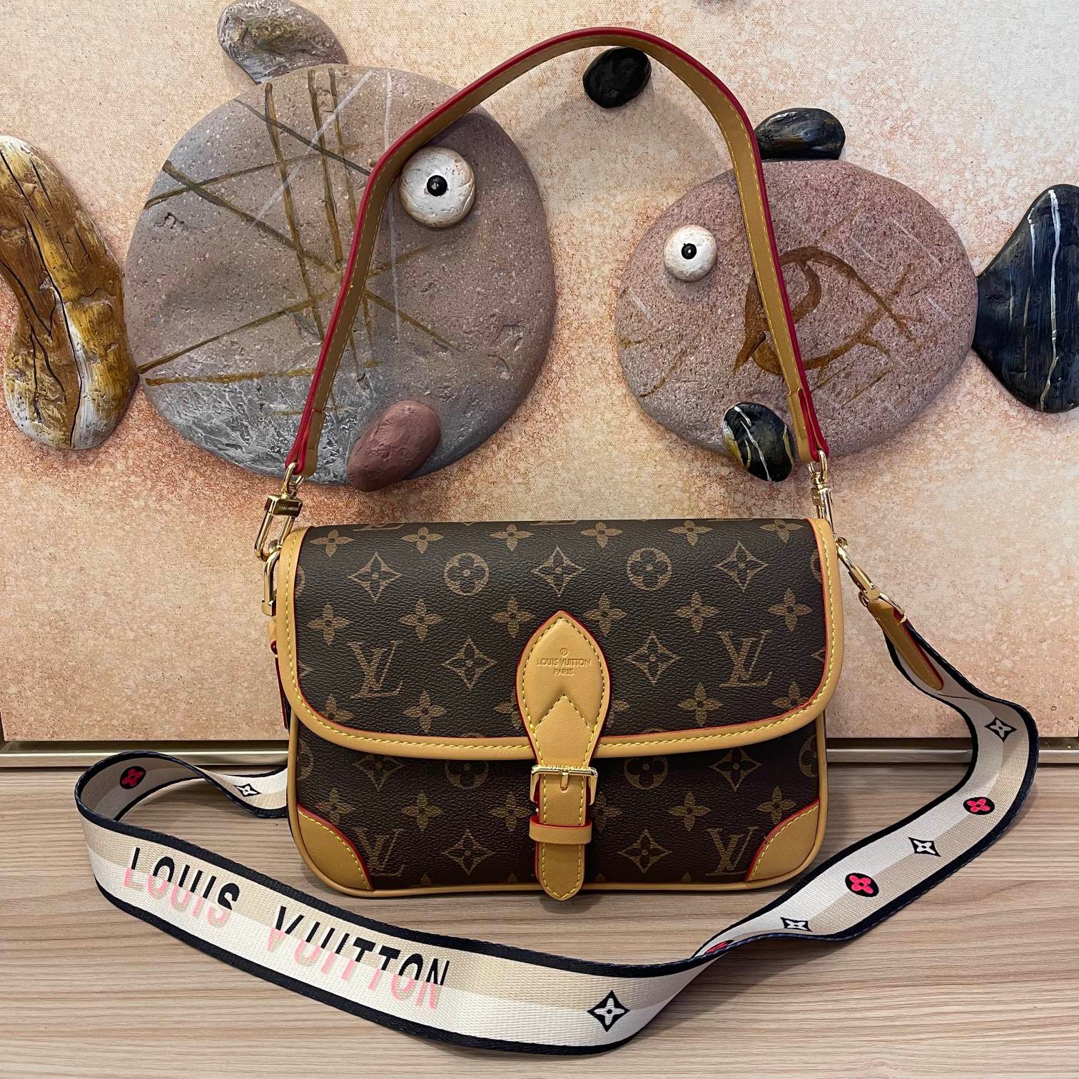 Women Bag Brand Designer Shoulder Bag Women Bags Handbag Messenger Luxury Designers Crossbody Tote Wallet 24cm YSL LV Louis Vuitton louise Viuton vutton Gucci G2, Brown flower
Women Bag Brand Designer Shoulder Bag Women Bags Handbag Messenger Luxury Designers Crossbody Tote Wallet 24cm YSL LV Louis Vuitton louise Viuton vutton Gucci G2, Brown flower