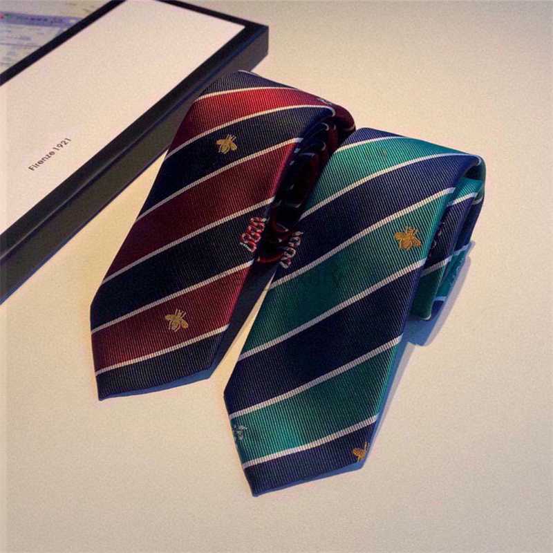 Mens Necktie Designer Ties Business Casual Women Fashion Wedding Tie Men Letters Silk Neck Ties Cravate Unisex With Box Neckwear
Mens Necktie Designer Ties Business Casual Women Fashion Wedding Tie Men Letters Silk Neck Ties Cravate Unisex With Box Neckwear