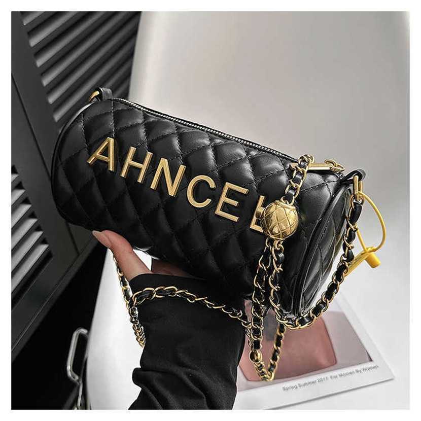 Designer bag 2023 handbag Trendy Cylinder One Shoulder Casual Classic Lingge Texture Women's Net Red Same Style, White7
Designer bag 2023 handbag Trendy Cylinder One Shoulder Casual Classic Lingge Texture Women's Net Red Same Style, White7