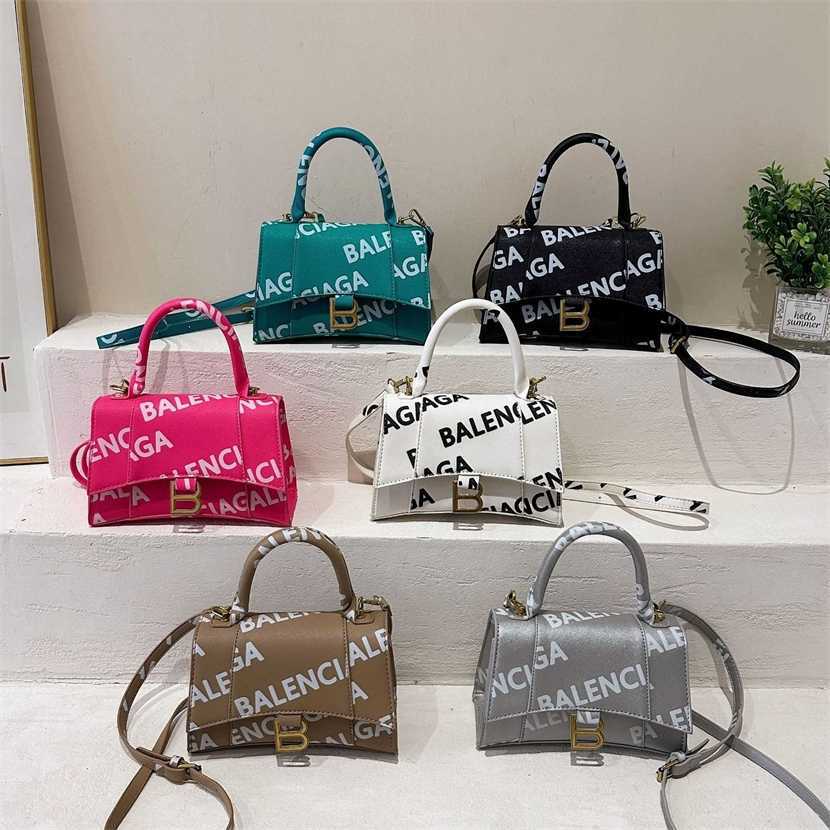 Designer bag 2023 handbag New Bags Family Paris Korean Edition INS Classic Versatile Letter Print One Shoulder Crossbody Handbag, White14
Designer bag 2023 handbag New Bags Family Paris Korean Edition INS Classic Versatile Letter Print One Shoulder Crossbody Handbag, White14