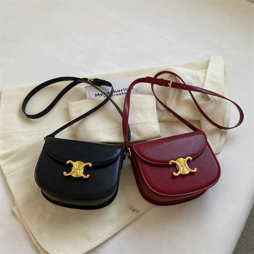 Designer bag 2023 handbag Spring Half Round Square Saddle Genuine Leather Red Tofu New One Shoulder Crossbody, Lilac colour
Designer bag 2023 handbag Spring Half Round Square Saddle Genuine Leather Red Tofu New One Shoulder Crossbody, Lilac colour
