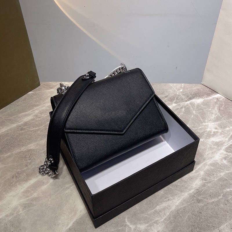 Belts Classic Triangle Black Leather Women Purse Luxury Cross Pattern Handbag Shopping Flap Designer Bag Lady Prad Shoulder Handle Crossbody Bags 21x16cm, 10#
Belts Classic Triangle Black Leather Women Purse Luxury Cross Pattern Handbag Shopping Flap Designer Bag Lady Prad Shoulder Handle Crossbody Bags 21x16cm, 10#