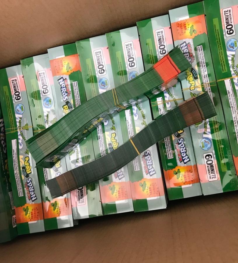 Mix types 400MG 600mg 420mg BAG Empty Packaging Rope Candy Gummy bags Three edgesealing foil edible1257460
Mix types 400MG 600mg 420mg BAG Empty Packaging Rope Candy Gummy bags Three edgesealing foil edible1257460