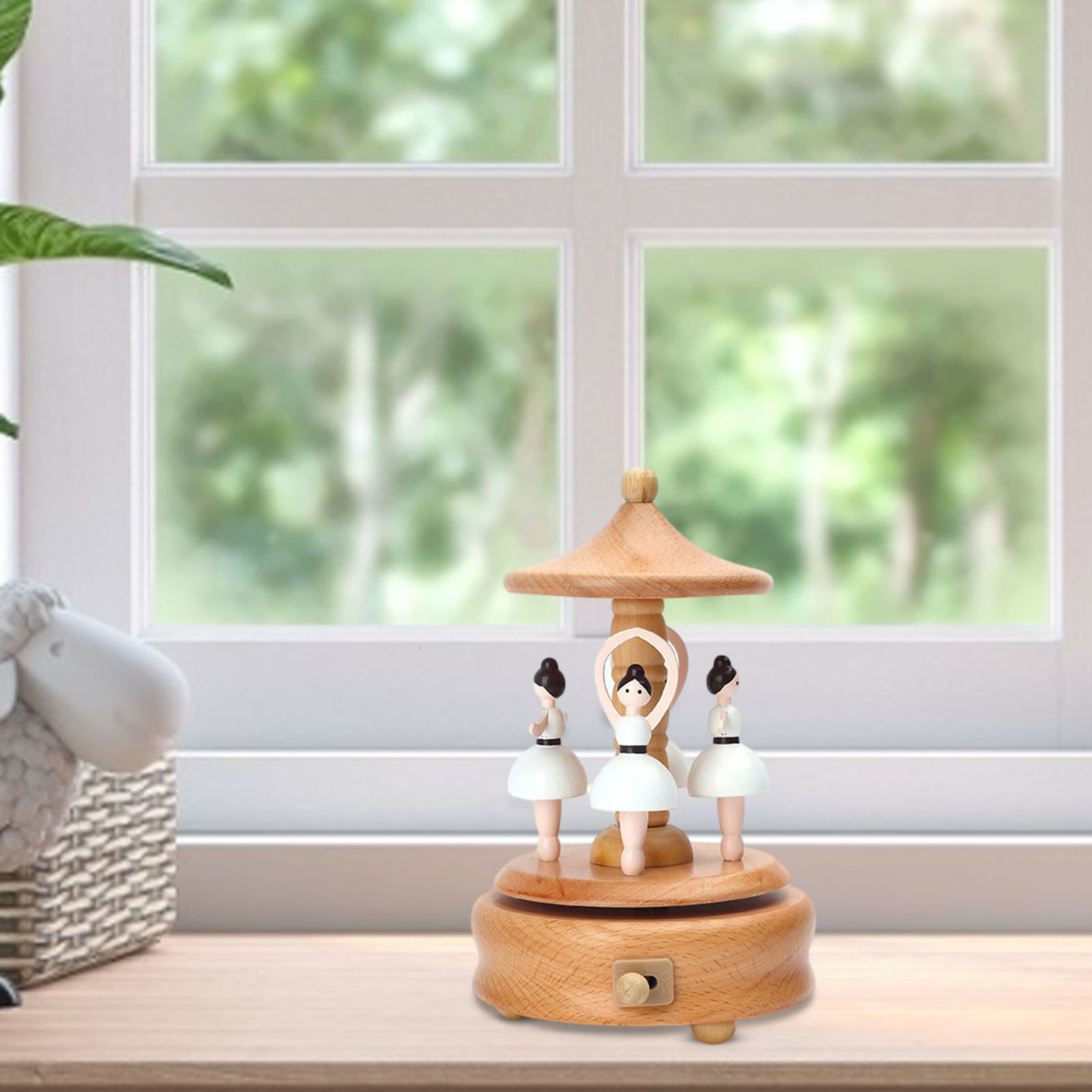 Novelty Items Carousel Music Box Wooden Music Box Wind Up Cartoon Musical Boxes For Girls Christmas Birthday Gift Or Desk Decoration Ornament 230621