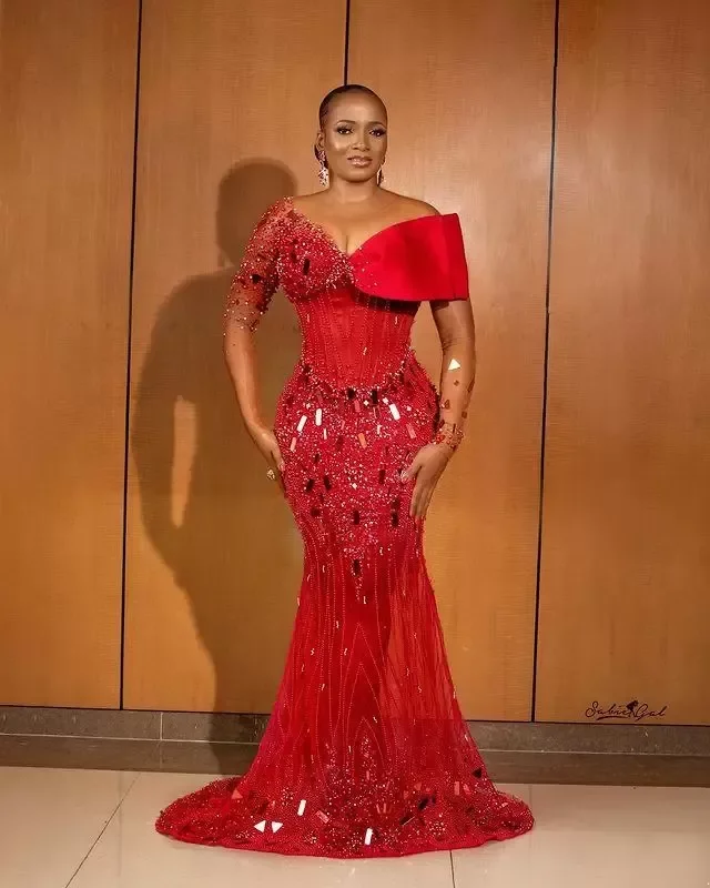 Arabic Plus Size Aso Ebi Red Urious Mermaid Prom Dresses Beaded Crystals Sheer Neck Evening Formal Party Second Reception Gown