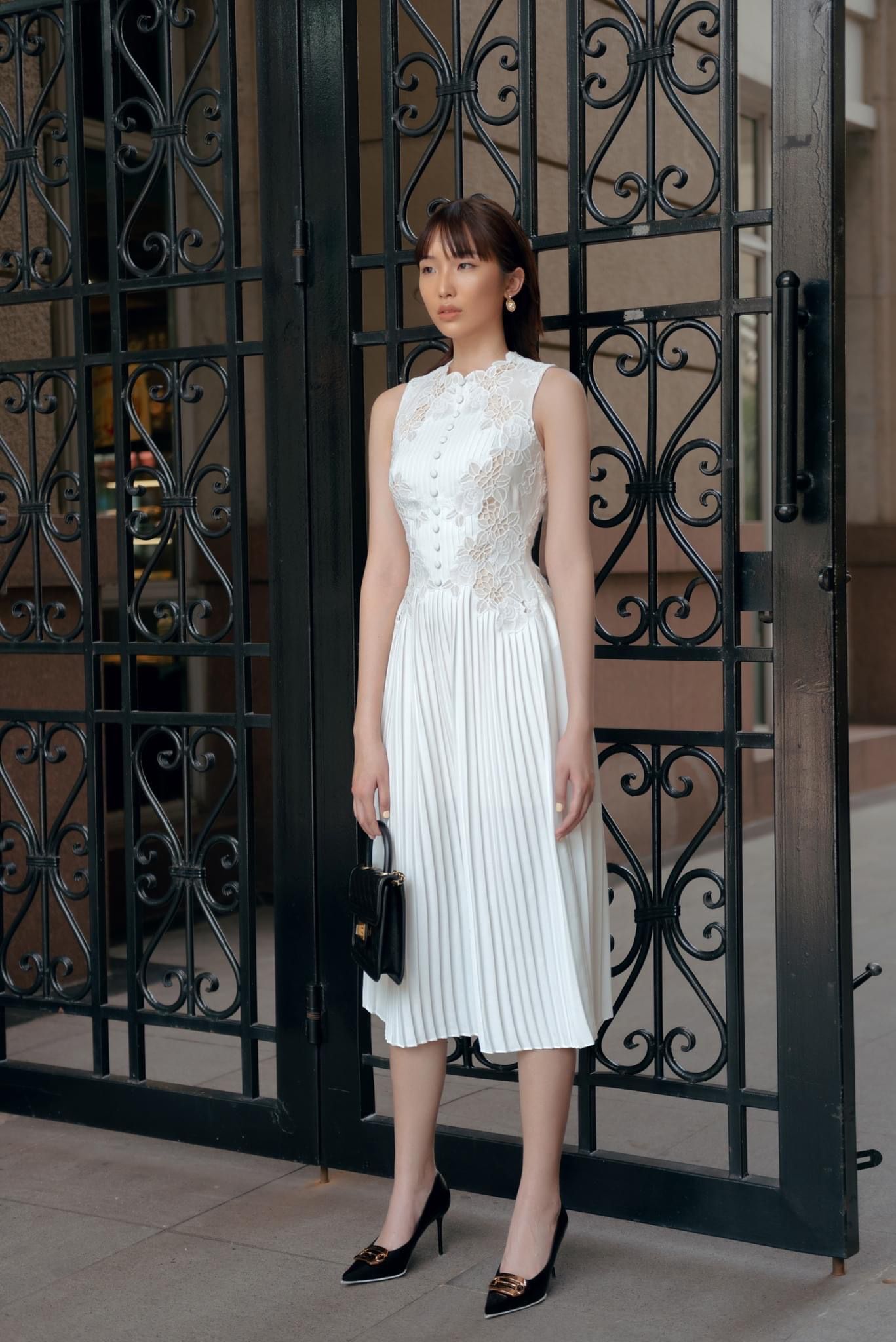 Casual Dresses Women Summer White Dress Runway Fashion Sleeveless Flower Embroidery Button Elegant Long Party Vestidos
