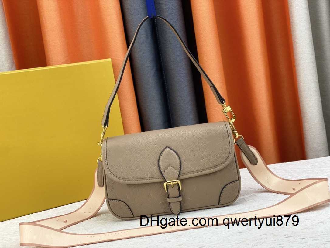 Shoulder Bags M46388 M46386 Sac Diane Bag 23ss Handbag Wiht Jacquard Strap Women's Designer Crossbody Leather crossbody tote, 1#
Shoulder Bags M46388 M46386 Sac Diane Bag 23ss Handbag Wiht Jacquard Strap Women's Designer Crossbody Leather crossbody tote, 1#