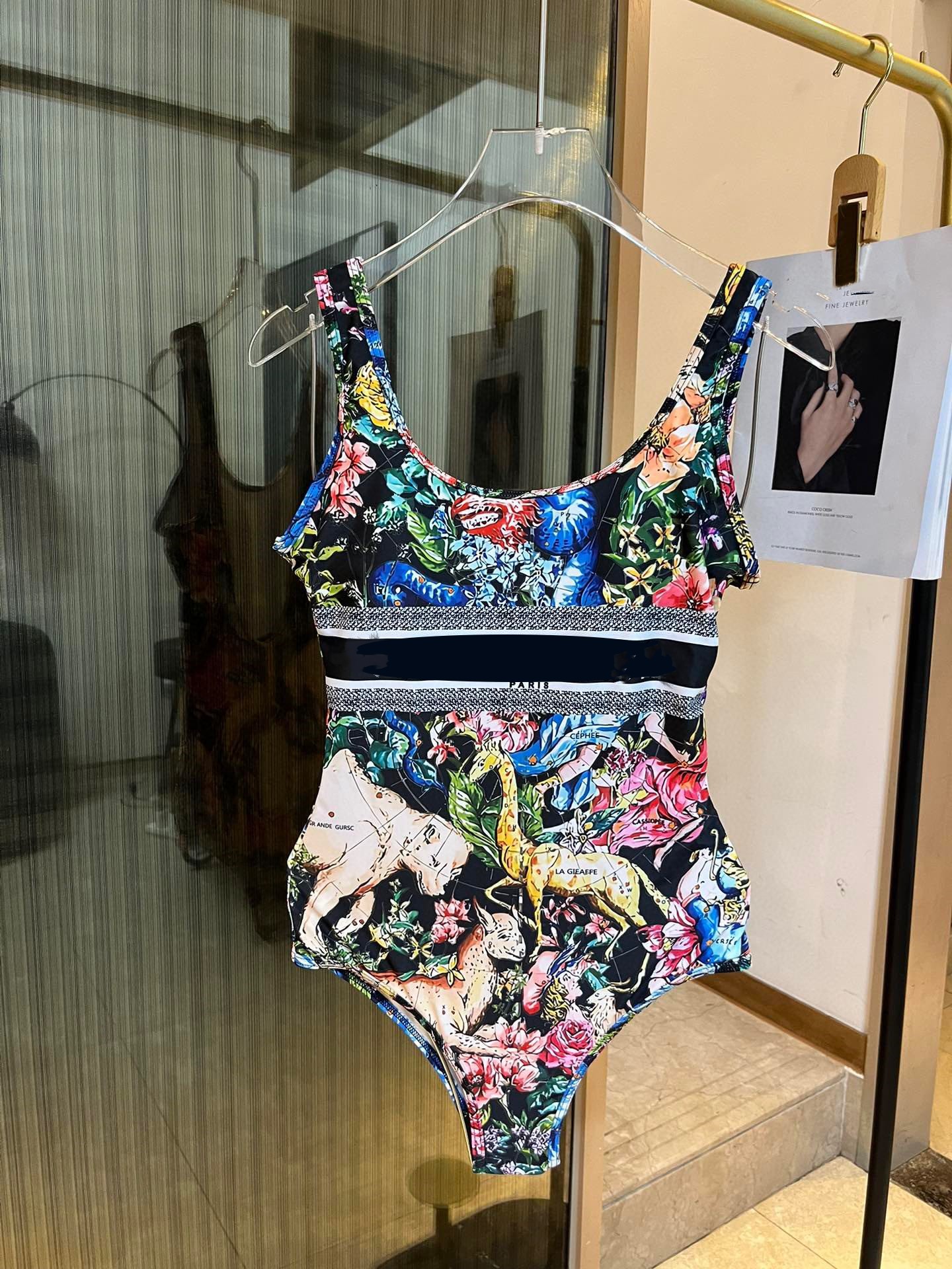 Women's Swimwear Luxury designer Bikini 2023 new jungle print Boilersuit swimsuit, Sky blue
Women's Swimwear Luxury designer Bikini 2023 new jungle print Boilersuit swimsuit, Sky blue