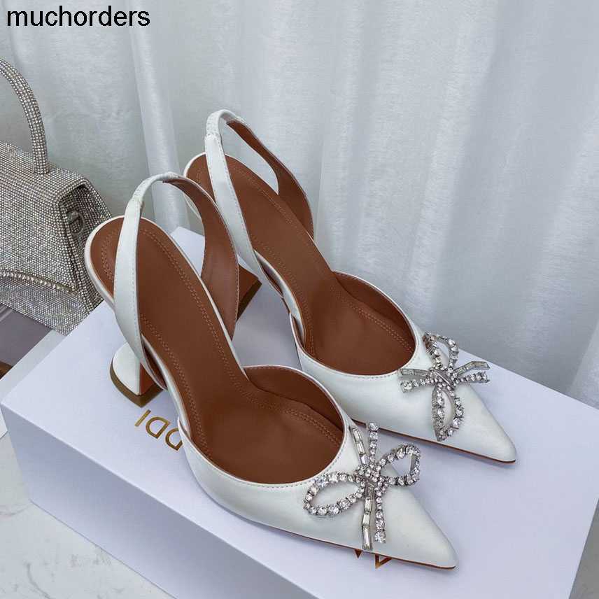 Amina women's high-heeled shoes Crystal satin summer sandals high-heeled shoes shiny leather sexy open-toed party dance shoes dress shoes 35-42, Black
Amina women's high-heeled shoes Crystal satin summer sandals high-heeled shoes shiny leather sexy open-toed party dance shoes dress shoes 35-42, Black