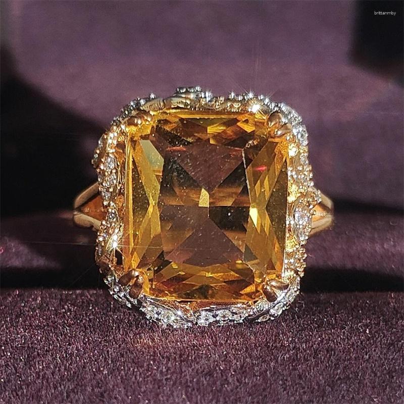 Wedding Rings 2023 Luxury Yellow Color Rectangle Engagement Ring For Women Anniversary Gift Jewelry Wholesale R6547
Wedding Rings 2023 Luxury Yellow Color Rectangle Engagement Ring For Women Anniversary Gift Jewelry Wholesale R6547
