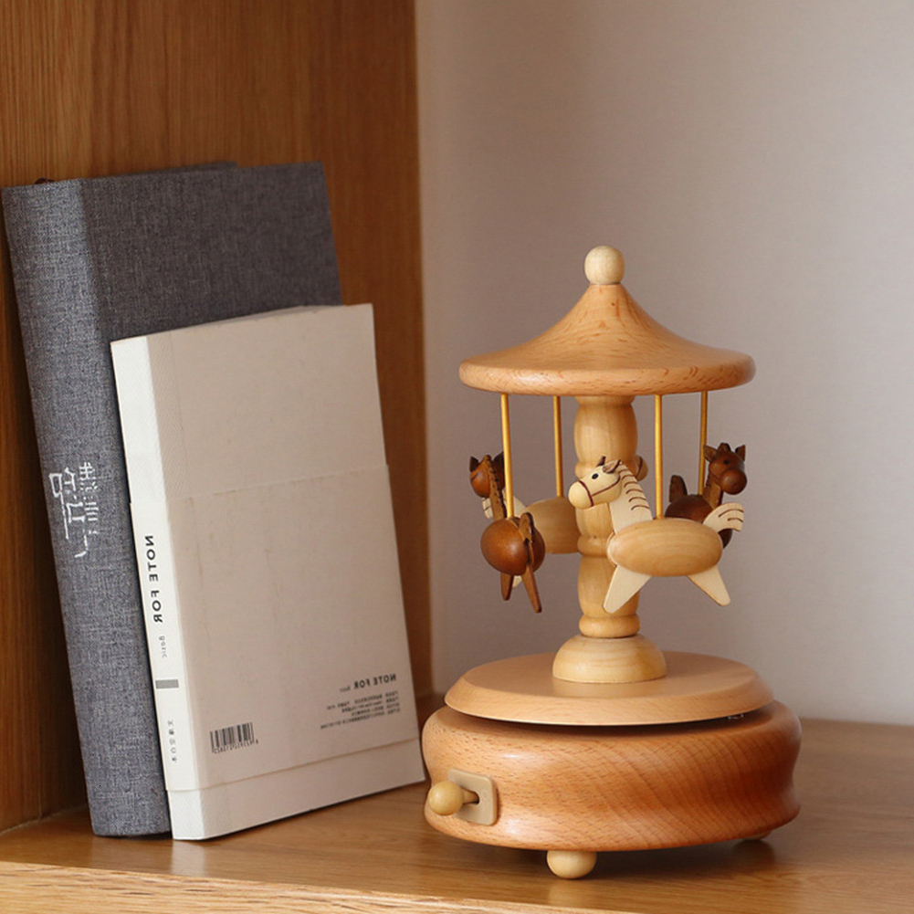 Novelty Items Carousel Music Box Wooden Music Box Wind Up Cartoon Musical Boxes For Girls Christmas Birthday Gift Or Desk Decoration Ornament 230621