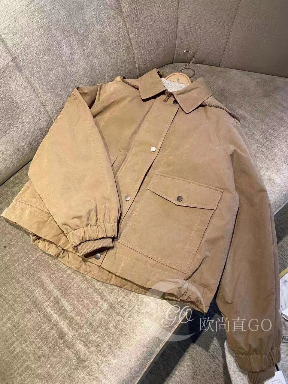 Women Jackets Brunello Cucinelli Spring Camel Cotton Jacket Coat with Pockets, Khaki
Women Jackets Brunello Cucinelli Spring Camel Cotton Jacket Coat with Pockets, Khaki