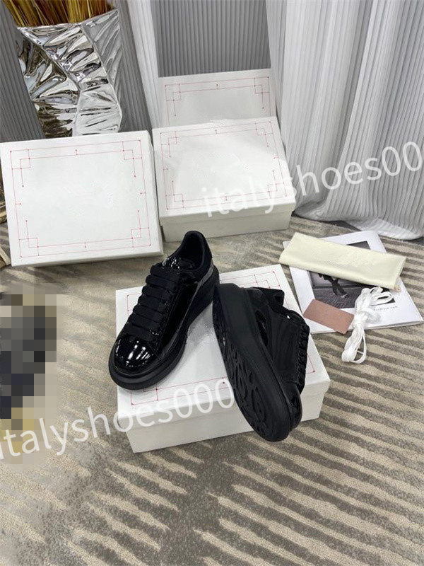 2023 new top Hot Luxurys Quality Triple Designer Shoe Tripler Sneaker Trainer Combination Crystal Bottom Men Women Fashion Sneakers Size 36-45, 01
2023 new top Hot Luxurys Quality Triple Designer Shoe Tripler Sneaker Trainer Combination Crystal Bottom Men Women Fashion Sneakers Size 36-45, 01