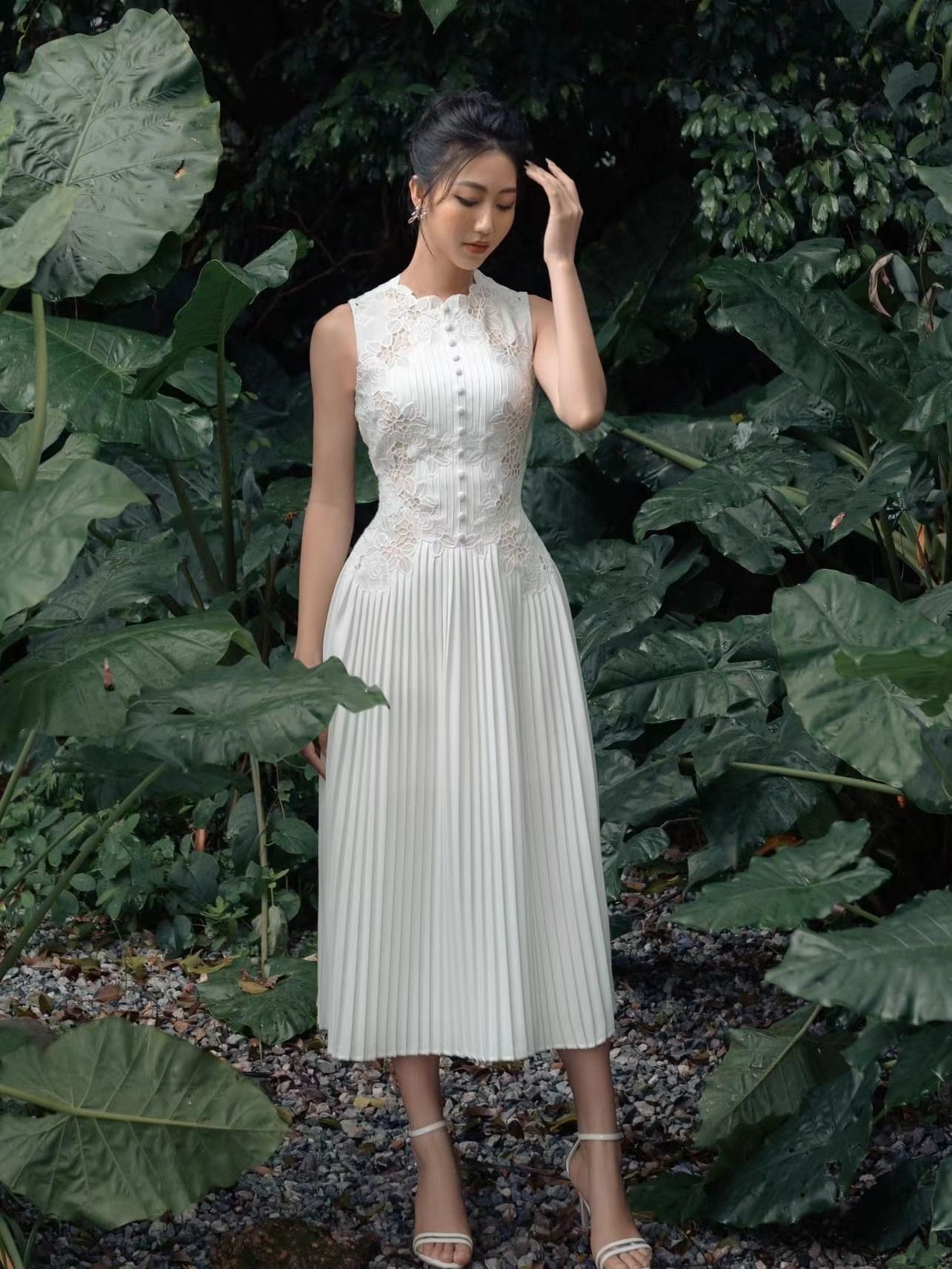 Casual Dresses Women Summer White Dress Runway Fashion Sleeveless Flower Embroidery Button Elegant Long Party Vestidos