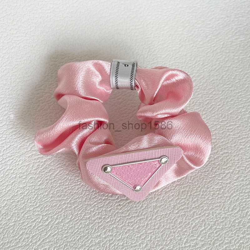 Luxury Designer Headbands Women Solid Color Brand Elegant Style Satin Letter Hairband Fashion Womens Wide Edge Simplicity Hair Hoop Sport Wide Head Accessories, Black
Luxury Designer Headbands Women Solid Color Brand Elegant Style Satin Letter Hairband Fashion Womens Wide Edge Simplicity Hair Hoop Sport Wide Head Accessories, Black