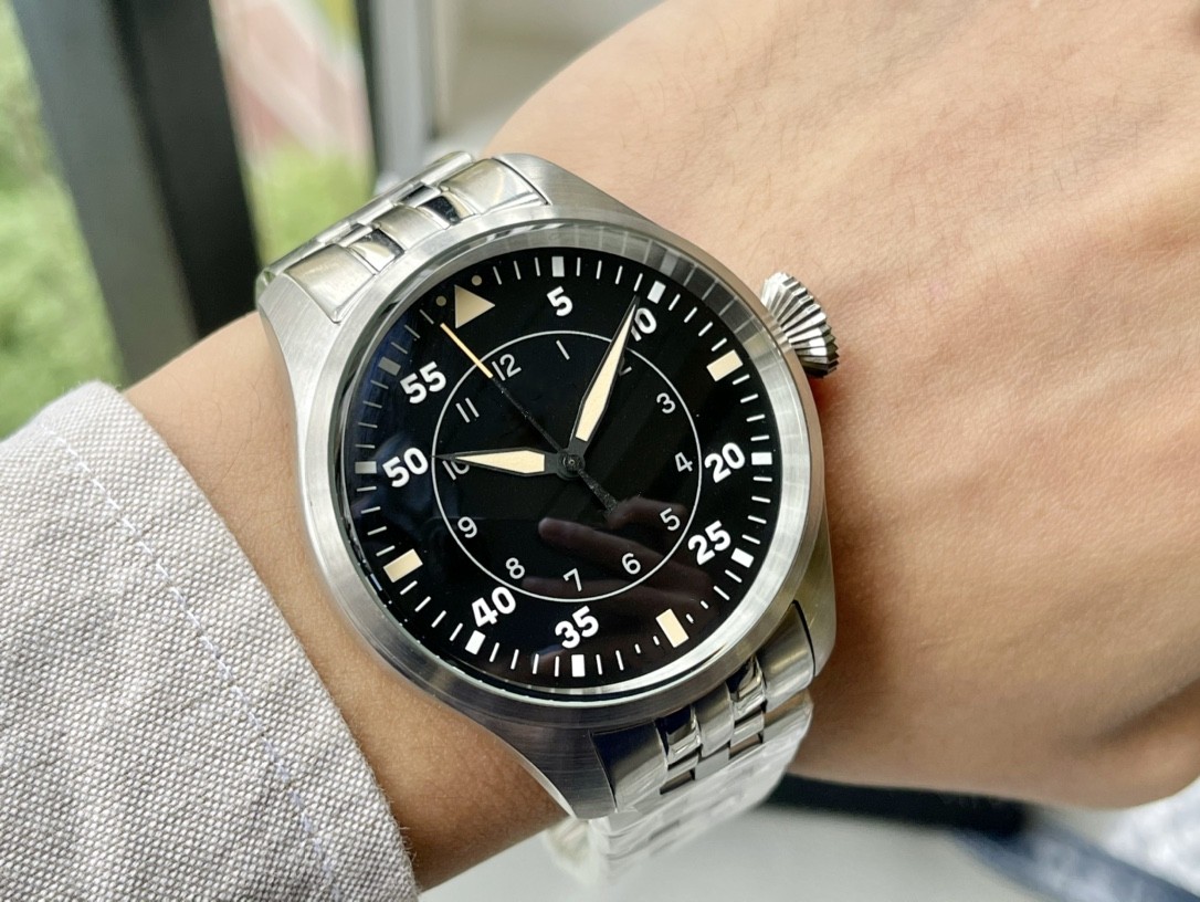 New high quality watch, men's watch, antique racing theme chronograph, fully automatic mechanical, stainless steel, 43mm, Black
New high quality watch, men's watch, antique racing theme chronograph, fully automatic mechanical, stainless steel, 43mm, Black