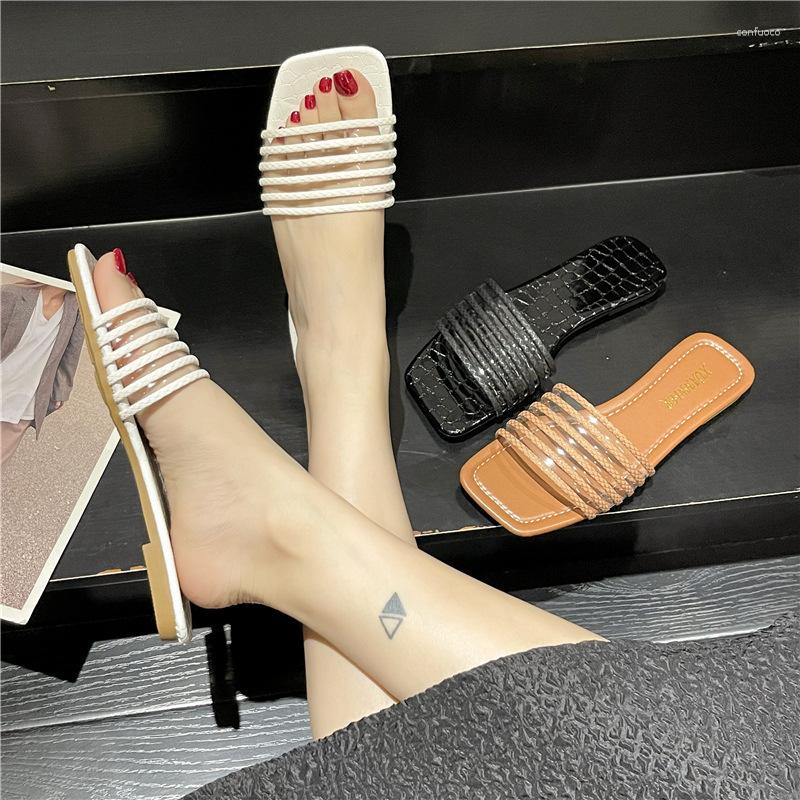 Slippers Women Summer Shoes Pantofle Big Size Low Luxury Slides Soft Rubber 2023 Designer PU Rome Hoof Heels Basic Concise Fabri
Slippers Women Summer Shoes Pantofle Big Size Low Luxury Slides Soft Rubber 2023 Designer PU Rome Hoof Heels Basic Concise Fabri