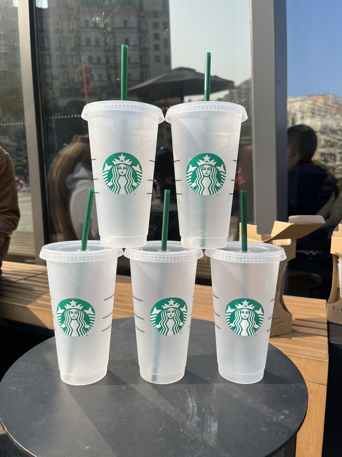 DHL Starbucks Mug 24oz/710ml Plastic Tumbler Reusable Black Drinking Flat Bottom Cup Pillar Shape Lid Straw, Multi-color 
DHL Starbucks Mug 24oz/710ml Plastic Tumbler Reusable Black Drinking Flat Bottom Cup Pillar Shape Lid Straw, Multi-color
