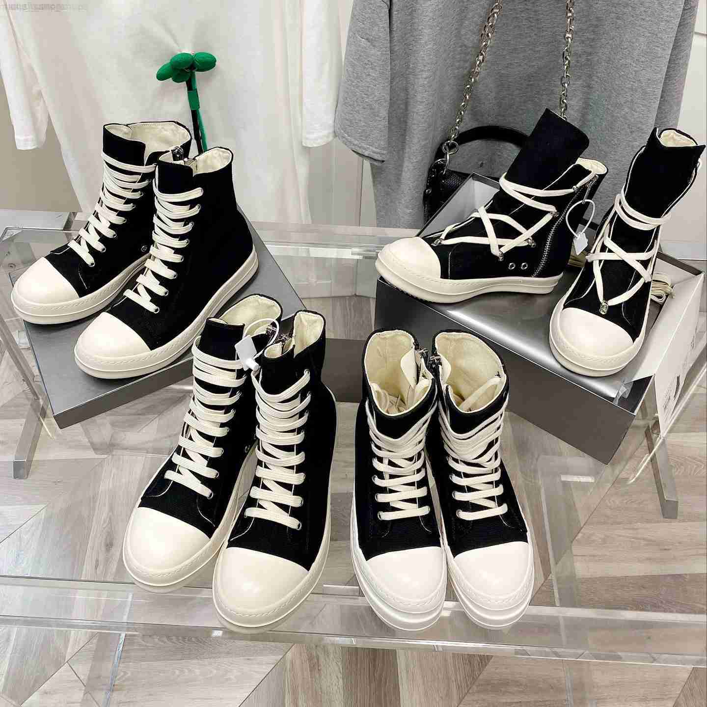 Designer Luxury RO Canvas Shoes Rick Men Women High-top Boots Owen Low-top Sneakers Casual Shoes Platform Trainers With Box size 36-45
Designer Luxury RO Canvas Shoes Rick Men Women High-top Boots Owen Low-top Sneakers Casual Shoes Platform Trainers With Box size 36-45