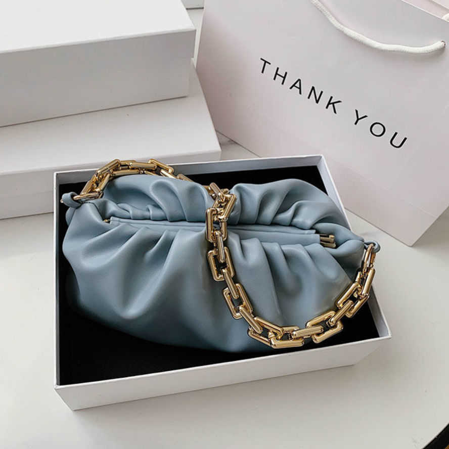 Bottegas Bags Venetas High Sense Cloud Small Bag 2023 New Fashion Summer Texture Single Shoulder Womens Foreign Style Chain Net Re, Sky blue
Bottegas Bags Venetas High Sense Cloud Small Bag 2023 New Fashion Summer Texture Single Shoulder Womens Foreign Style Chain Net Re, Sky blue