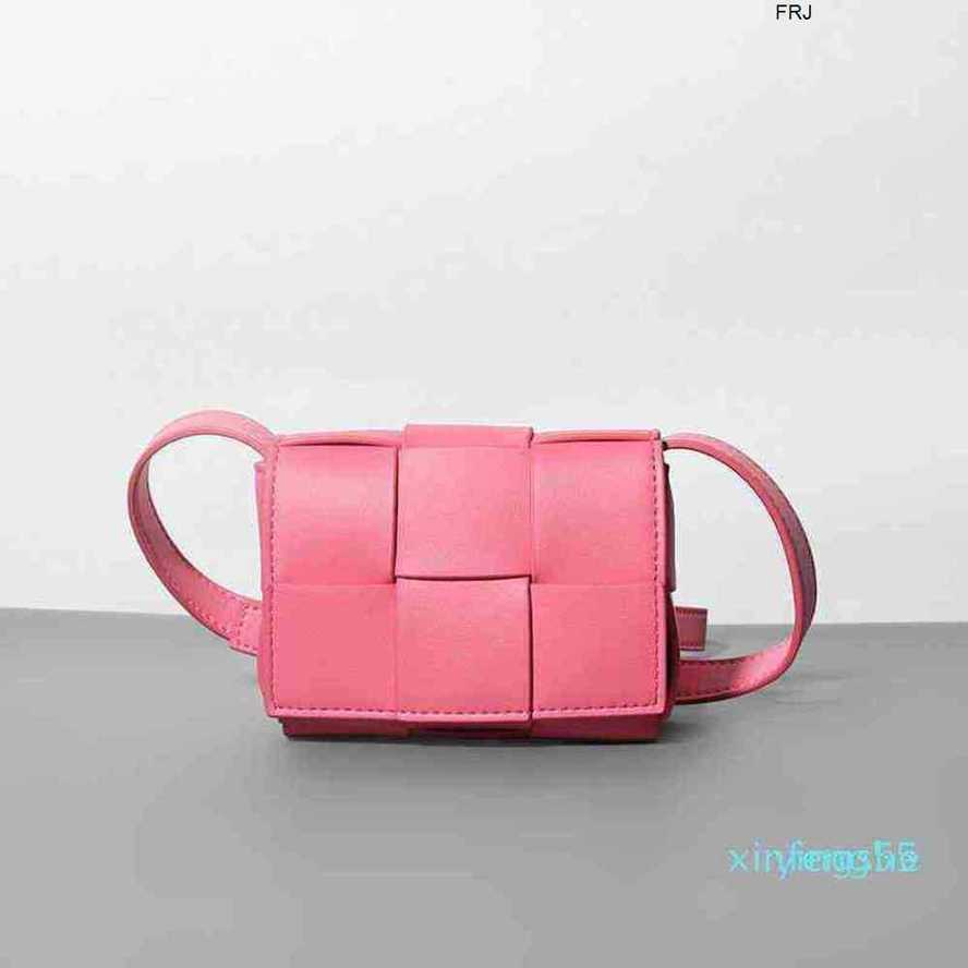 Designer Bottegas Bags Venetas Cassettes Hands Woven Pillow Designer Mini 2023 Single Shoulder Messenger Bag Minor Lq55 Have Logo, White
Designer Bottegas Bags Venetas Cassettes Hands Woven Pillow Designer Mini 2023 Single Shoulder Messenger Bag Minor Lq55 Have Logo, White