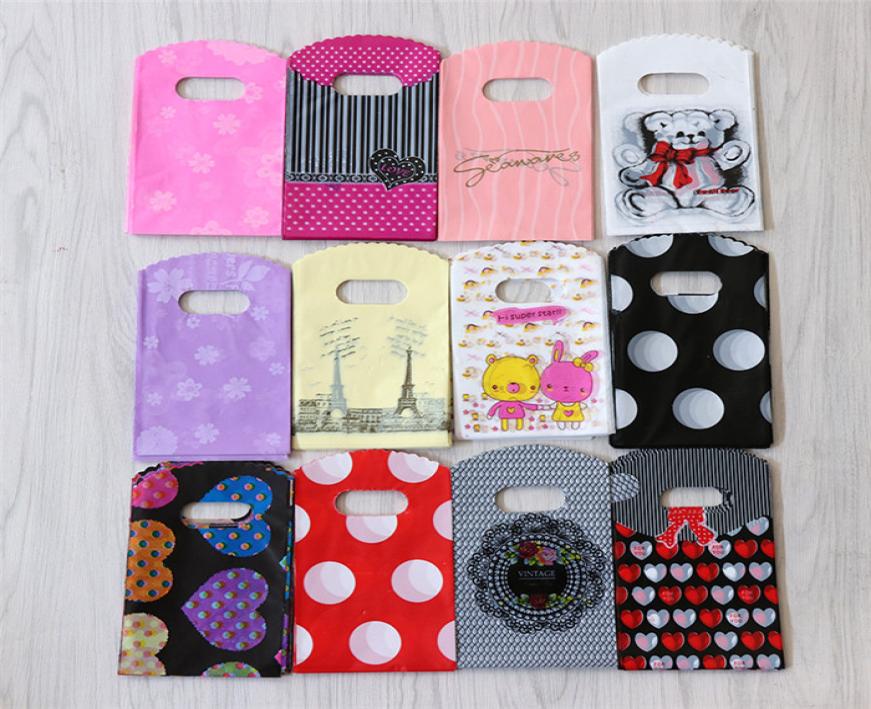 New 200pcslot 15X9cm Heart lovely Cartoon Patterns Plastic Jewelry Gift Bag fashion Jewelry Pouches Bags5561702
New 200pcslot 15X9cm Heart lovely Cartoon Patterns Plastic Jewelry Gift Bag fashion Jewelry Pouches Bags5561702