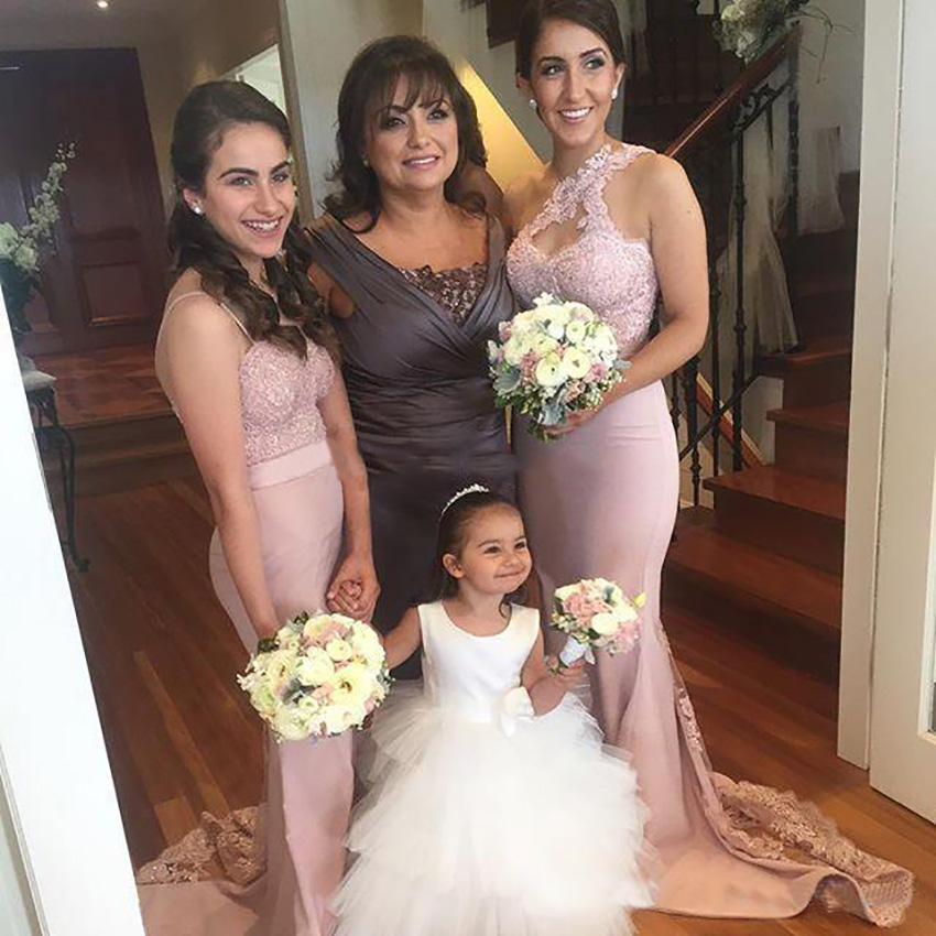 New Mermaid Bridesmaid Dresses 2023 Elegant One Shoulder Appliques Lace Satin Backless Long Cheap Evening Dresses Wedding Guest Dresses