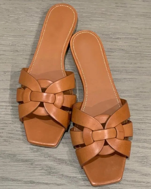 Luxury brand woman sandal flats outdoor beach slide shoes tribute flat sandals Nu Pieds calf leather sandals with box
Luxury brand woman sandal flats outdoor beach slide shoes tribute flat sandals Nu Pieds calf leather sandals with box