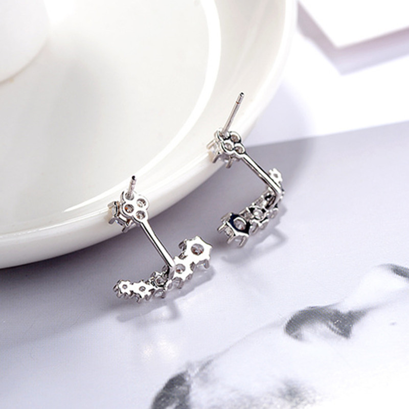925 Sterling Silver Shiny Crystal Flower Stud Earrings for Women - Fashionable Zircon Pendants Ideal for Weddings