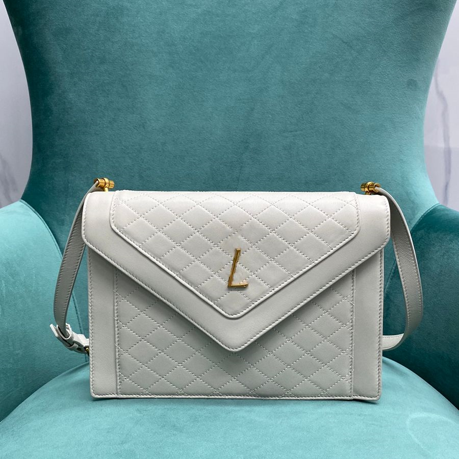 Designer Flap knockoff Shoulder leather Handbag YY020 Luxury Evening Delicate bag With Genuine bag bag Box 26CM
Designer Flap knockoff Shoulder leather Handbag YY020 Luxury Evening Delicate bag With Genuine bag bag Box 26CM