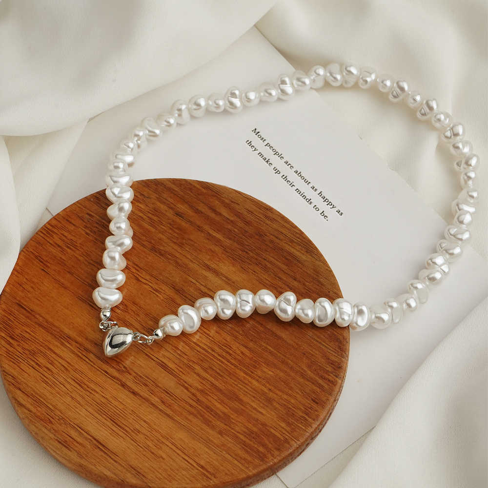 Beaded Necklaces Ifmia Korean Fashion Pearl Chain Choker Necklace for Women Girls 2023 Trend Jewelry Heart Pendant Bridal Engagement 230613
Beaded Necklaces Ifmia Korean Fashion Pearl Chain Choker Necklace for Women Girls 2023 Trend Jewelry Heart Pendant Bridal Engagement 230613