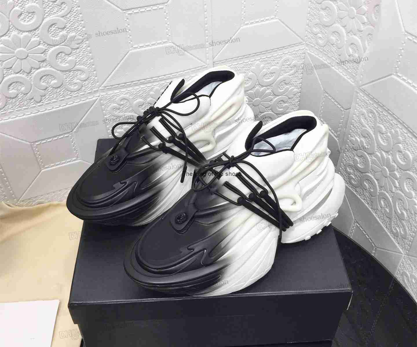 Quality Fashion 2022 bullet shoes Space Shoe Men Women Designer Casual Shoes UNICORN cotton Metaverse mens Sneakers Trainers Runner Outdoor
Quality Fashion 2022 bullet shoes Space Shoe Men Women Designer Casual Shoes UNICORN cotton Metaverse mens Sneakers Trainers Runner Outdoor