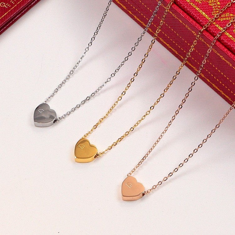 Classic luxury designer letter heart choker necklace elegant Love 18K gold silver rose 316L stainless steel logo engrave 45cm chain Fashion Jewelry Lady Party
Classic luxury designer letter heart choker necklace elegant Love 18K gold silver rose 316L stainless steel logo engrave 45cm chain Fashion Jewelry Lady Party