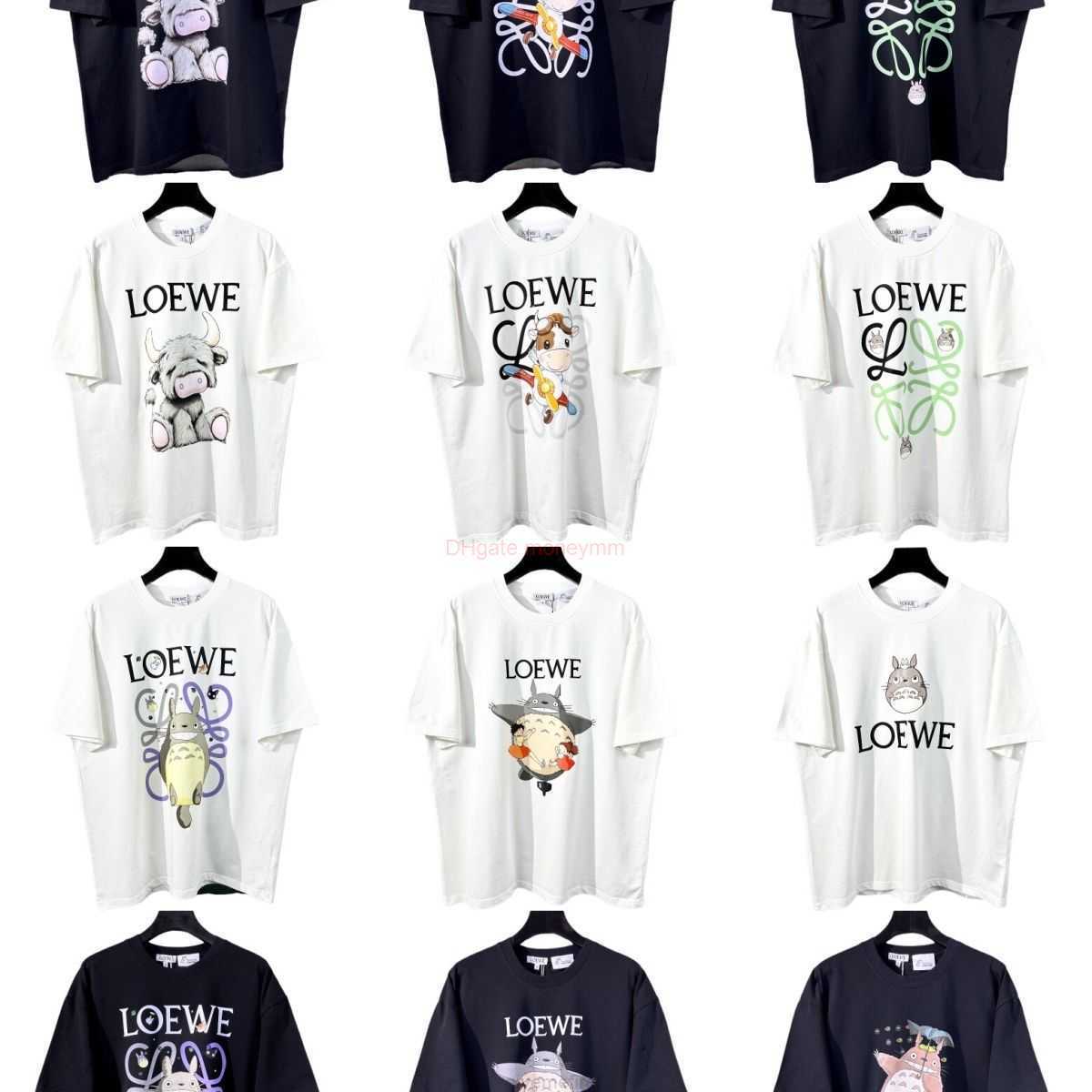 Designer Fashion Clothing Tees Tshirts Loewe Early Spring 2023 New Embroidery Miyazaki Hayao Tmall Castle Round Neck Short Sleeve Tshirt for Men and Women Luxury Cas, White
Designer Fashion Clothing Tees Tshirts Loewe Early Spring 2023 New Embroidery Miyazaki Hayao Tmall Castle Round Neck Short Sleeve Tshirt for Men and Women Luxury Cas, White