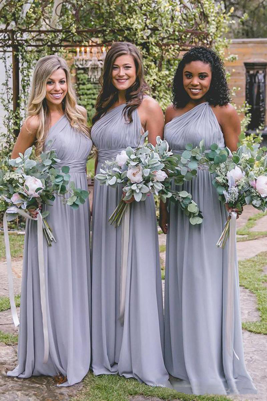 2023 New Simple Chiffon Bridesmaid Dresses One Shoulder Pleats Long A Line Wedding Guest Dress Cheap Plus Size Country Maid of Honor Gowns