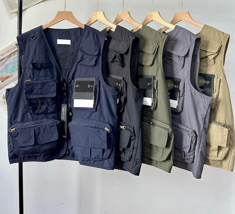 Men's Vest Medal Pocket Outdoor Combat Work Suit Vest ston Hollow out Men's Joint Hip Hop Casual Men's Vest M
Men's Vest Medal Pocket Outdoor Combat Work Suit Vest ston Hollow out Men's Joint Hip Hop Casual Men's Vest M