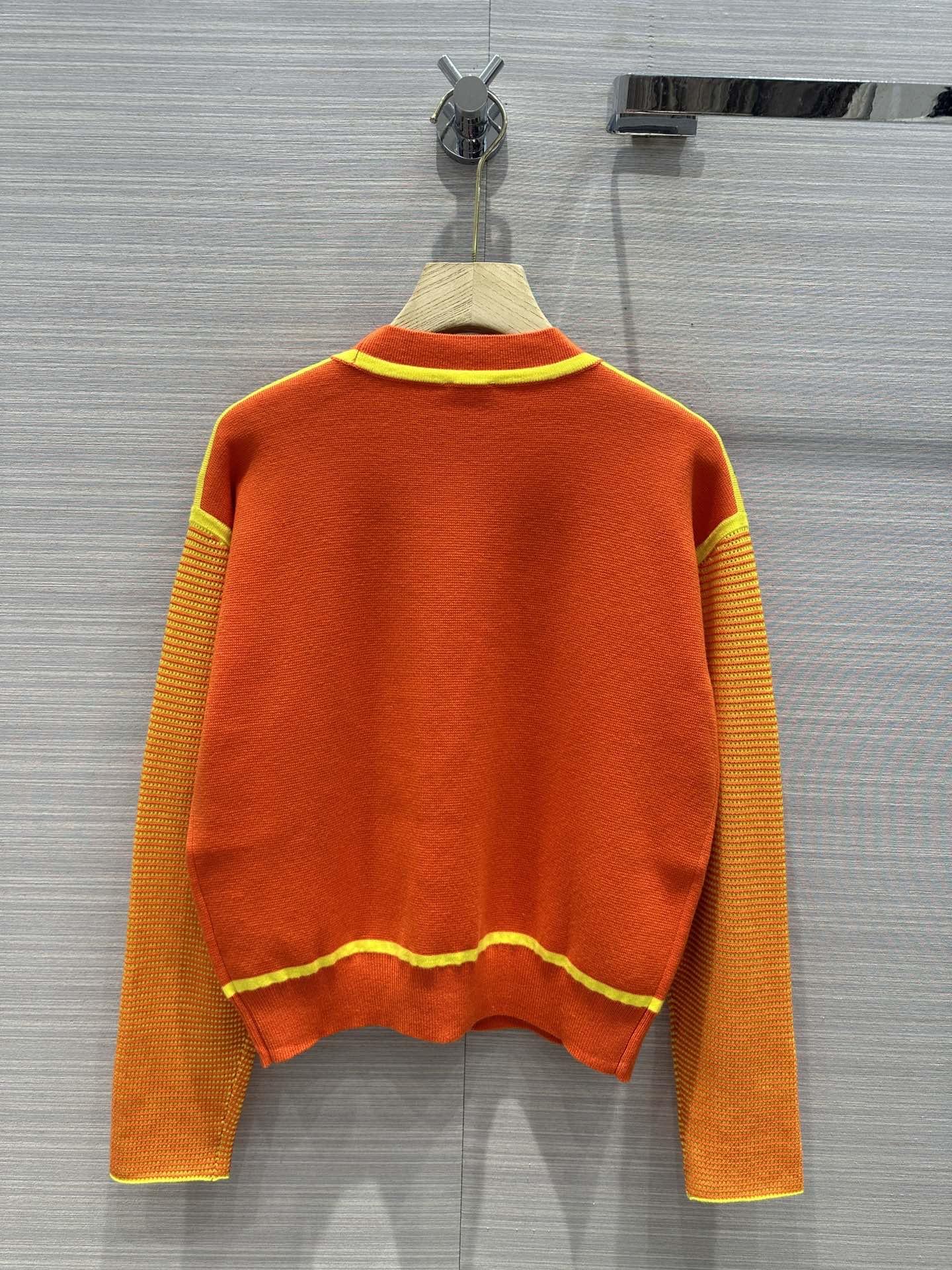 2023 New Autumn Milan Runway Sweaters V Neck Long Sleeve High End Jacquard Cardigan Women's Designer Tops 0623-11, Picture color 
2023 New Autumn Milan Runway Sweaters V Neck Long Sleeve High End Jacquard Cardigan Women's Designer Tops 0623-11, Picture color