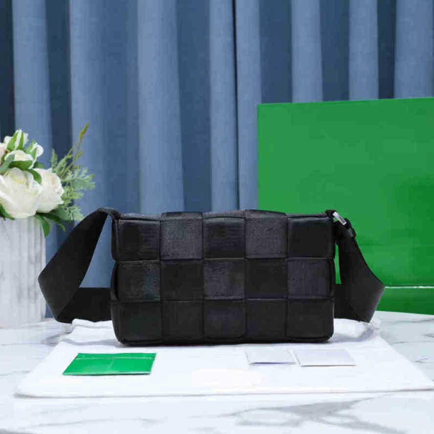 Designer Bottegas Bags Venetas Cassettes Handbags Autumn Winter New Cassettes Webbing Woven Element Square Bag Mens Womens Universal Single Shoulder, Black
Designer Bottegas Bags Venetas Cassettes Handbags Autumn Winter New Cassettes Webbing Woven Element Square Bag Mens Womens Universal Single Shoulder, Black