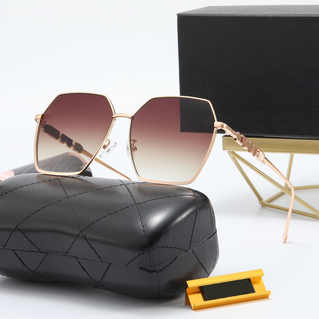 luxury sunglasses hexagonal sunglasses women men sunglasses Full frame metal letter logo decorative design Outdoor travel UV400 Fashion brand
luxury sunglasses hexagonal sunglasses women men sunglasses Full frame metal letter logo decorative design Outdoor travel UV400 Fashion brand
