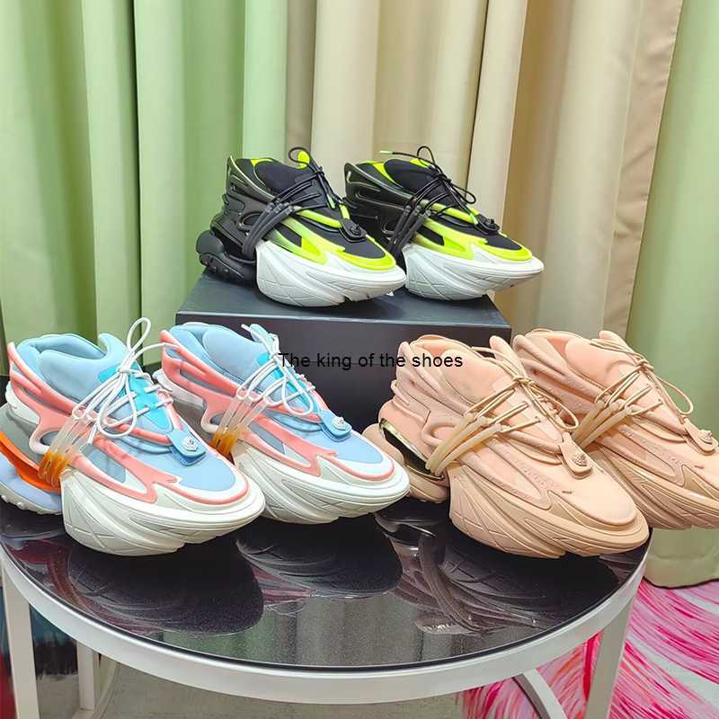 2023 Designer Bullet Metaverse Shoes Trend Platfrom Thick High Sole Black White Color Matching Runner High Top Sneakers Size 35-46, Colour 3
2023 Designer Bullet Metaverse Shoes Trend Platfrom Thick High Sole Black White Color Matching Runner High Top Sneakers Size 35-46, Colour 3