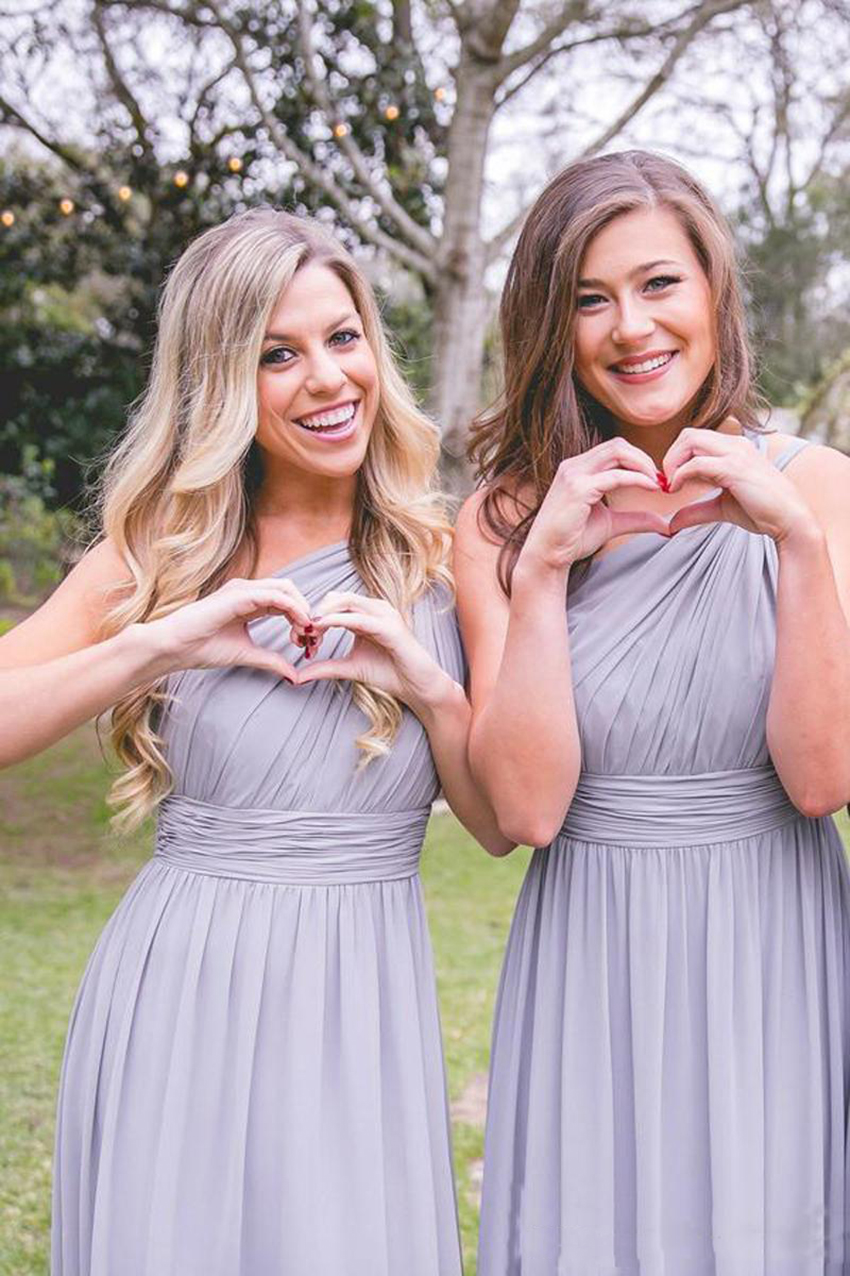2023 New Simple Chiffon Bridesmaid Dresses One Shoulder Pleats Long A Line Wedding Guest Dress Cheap Plus Size Country Maid of Honor Gowns