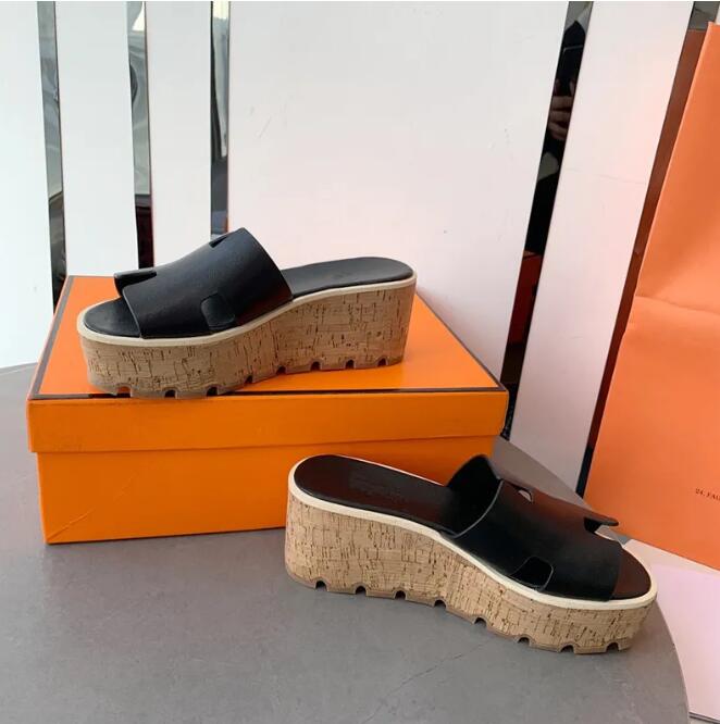 Designer Slippers Fashion Thick bottom Sandals Letter Embroidery Slides lady Platform Wedges Sandal Beach High heel Party With Box size 35-43
Designer Slippers Fashion Thick bottom Sandals Letter Embroidery Slides lady Platform Wedges Sandal Beach High heel Party With Box size 35-43