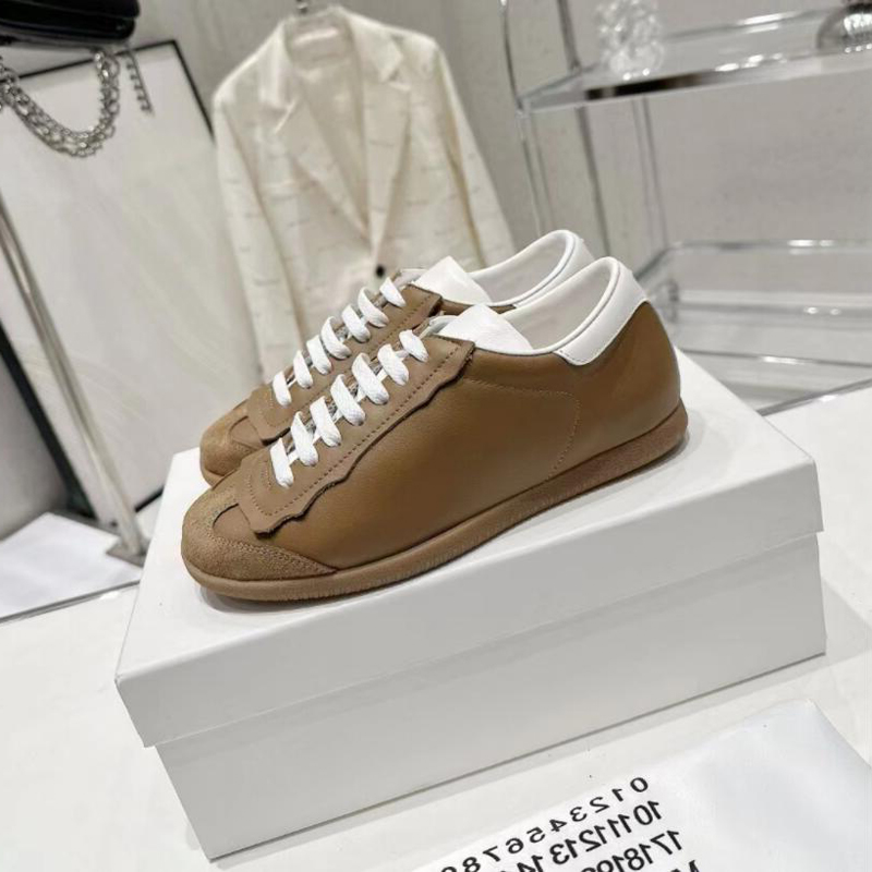Fashion Perfect Wonems Casual Shoes PLAY Soft Bottom Runners Sneakers Italy Popular Calfskin Onyx Resin Low Top Elastic Band Designer Simple Sports Shoes Box EU 35-41, #1
Fashion Perfect Wonems Casual Shoes PLAY Soft Bottom Runners Sneakers Italy Popular Calfskin Onyx Resin Low Top Elastic Band Designer Simple Sports Shoes Box EU 35-41, #1