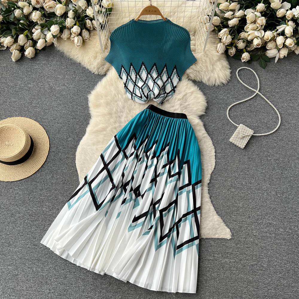 Two Piece Dress New Fashion Print Suits for Summer Women Round Neck Holiday Loose Tops +pleated Skirt Elegant Two-piece Sets 2024
