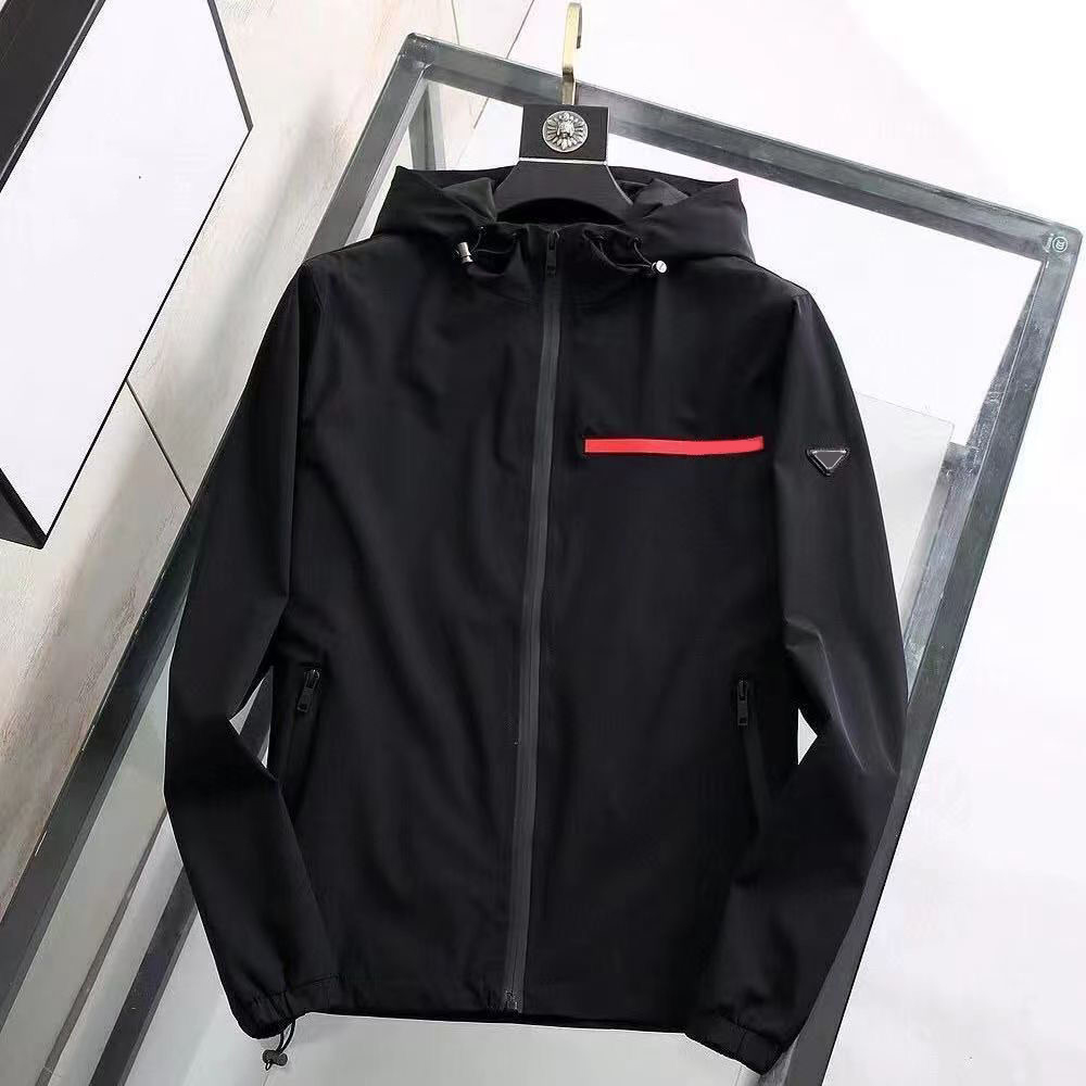 Designer mens jacket spring and autumn windrunner tee fashion hooded sports windbreaker casual zipper jackets clothing Asian size M-3XL
Designer mens jacket spring and autumn windrunner tee fashion hooded sports windbreaker casual zipper jackets clothing Asian size M-3XL